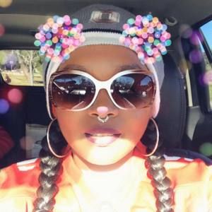 Meet your Posher, Kellie